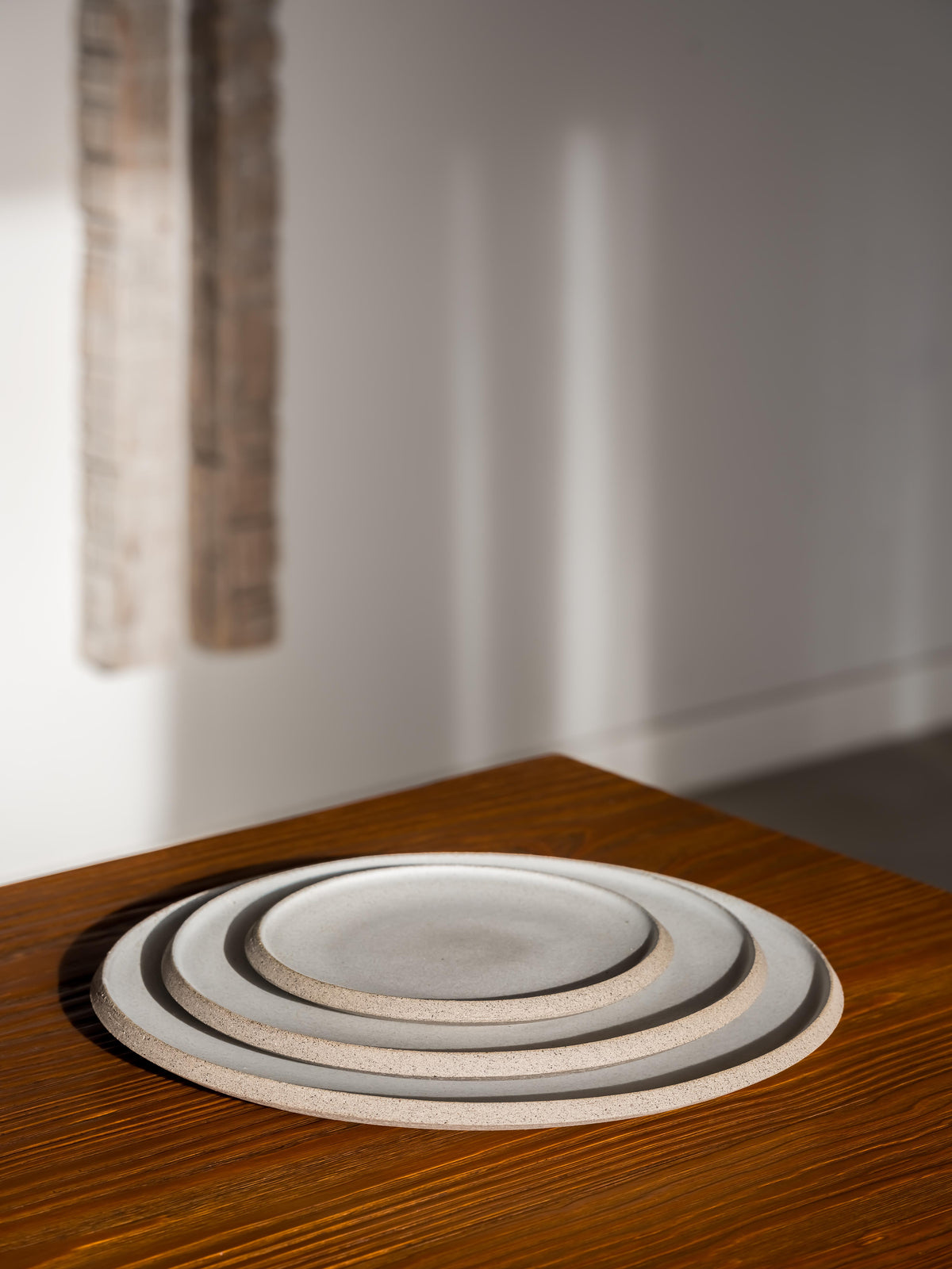 Chamotte Plate 280 - Light grey